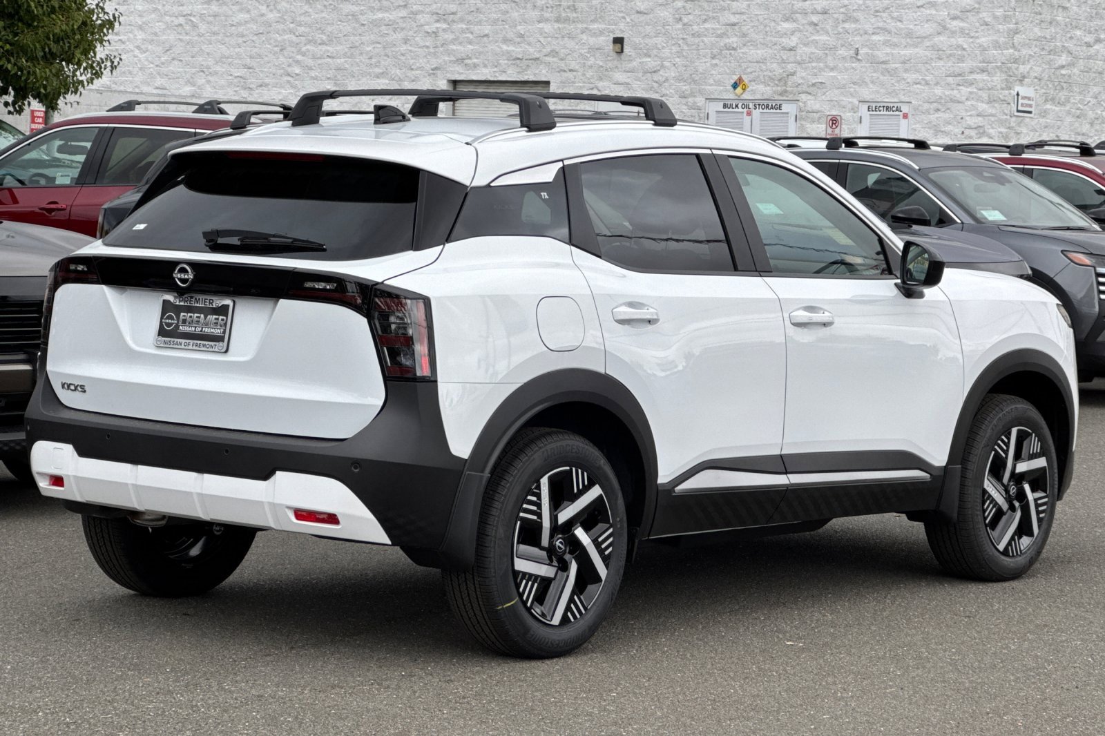 New 2026 Nissan Kicks SV w/ SV Premium Package image 4