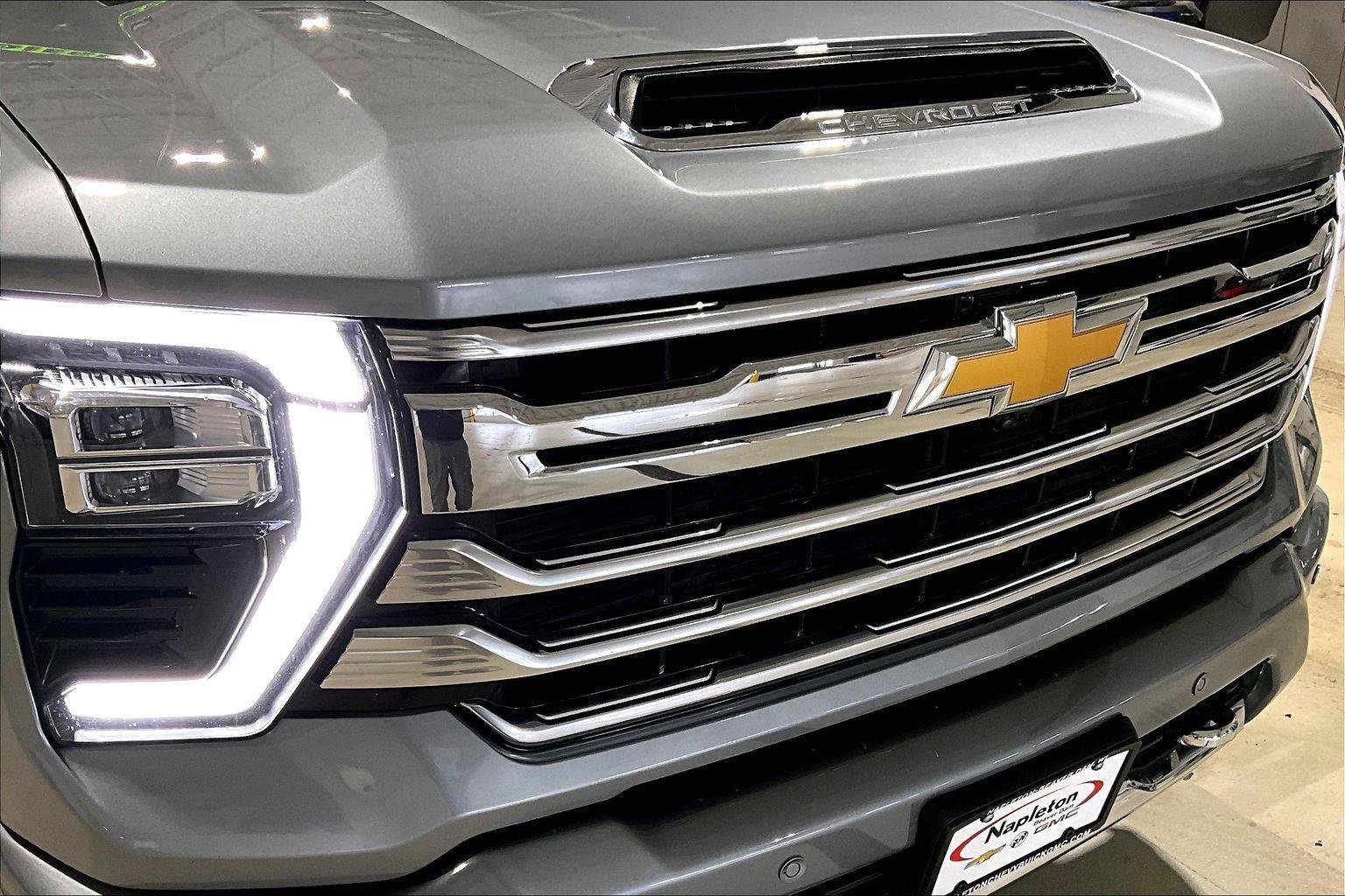 Used 2024 Chevrolet Silverado 2500 High Country w/ High Country Premium Package image 30