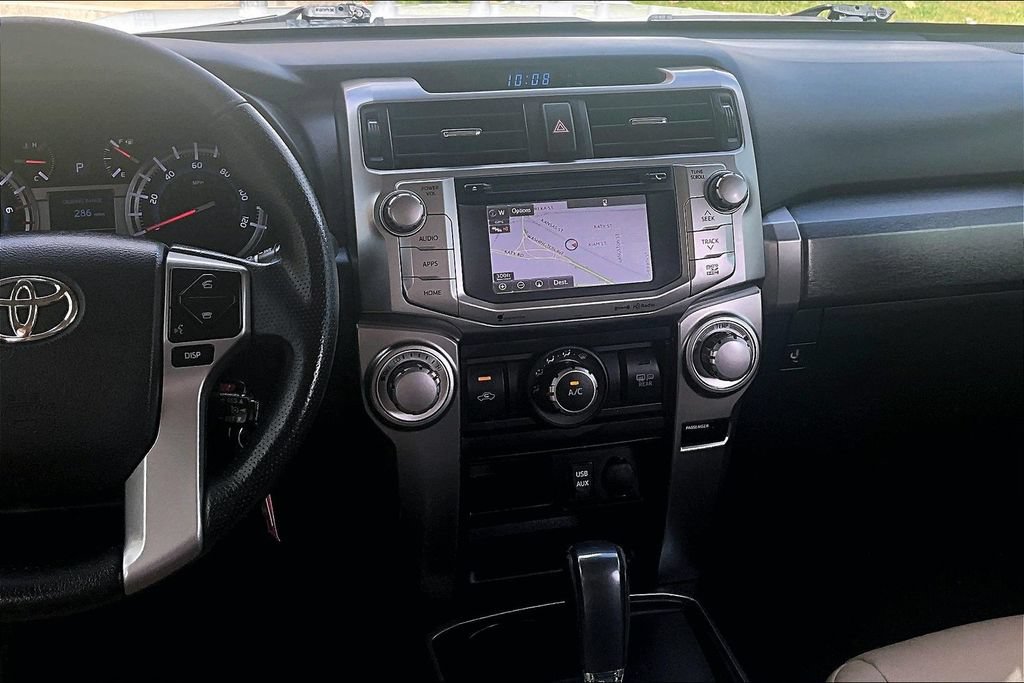 Used 2017 Toyota 4Runner SR5 RWD image 8