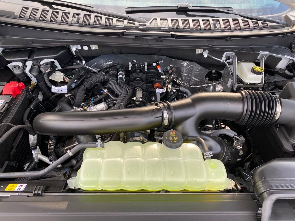 New 2025 Ford Expedition Platinum w/ Stealth Performance Package AWD/4WD image 34