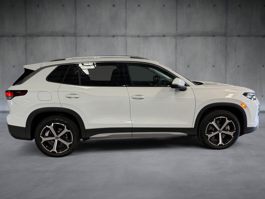 New 2026 Volkswagen Tiguan SE FWD image 6