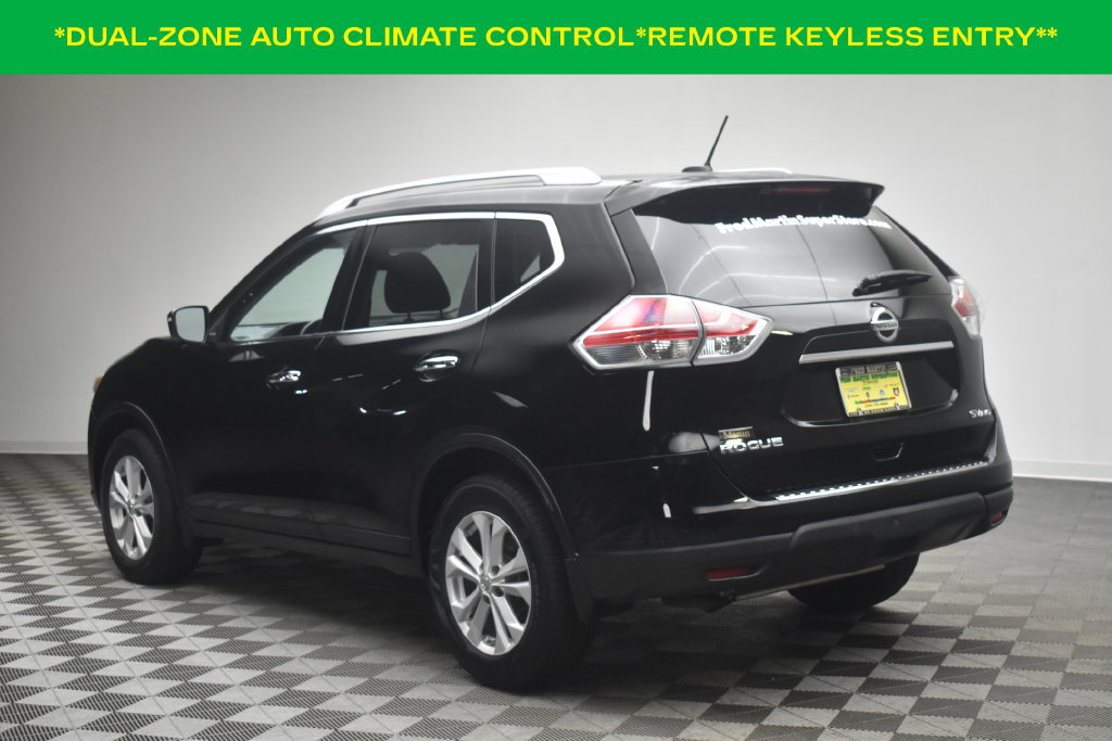 Used 2015 Nissan Rogue SV AWD/4WD image 4