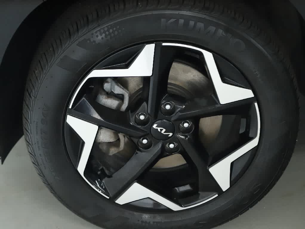 Used 2024 Kia Seltos EX AWD/4WD image 38