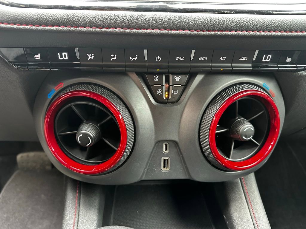 Used 2021 Chevrolet Blazer RS image 19