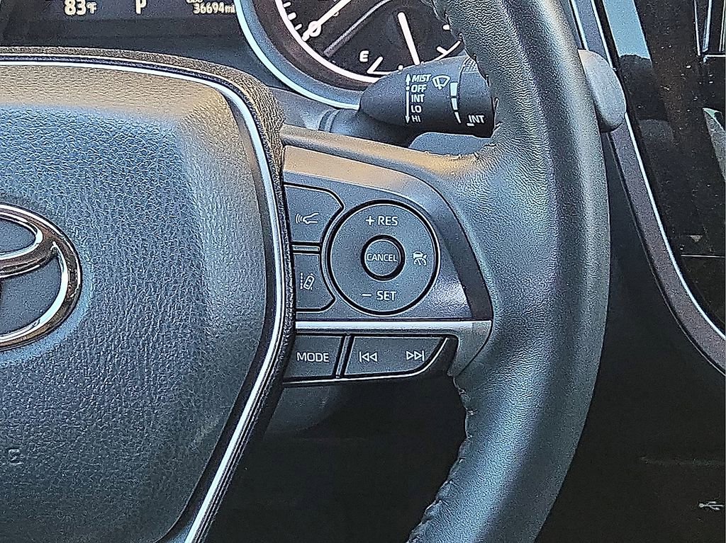 Used 2023 Toyota Camry XLE image 19