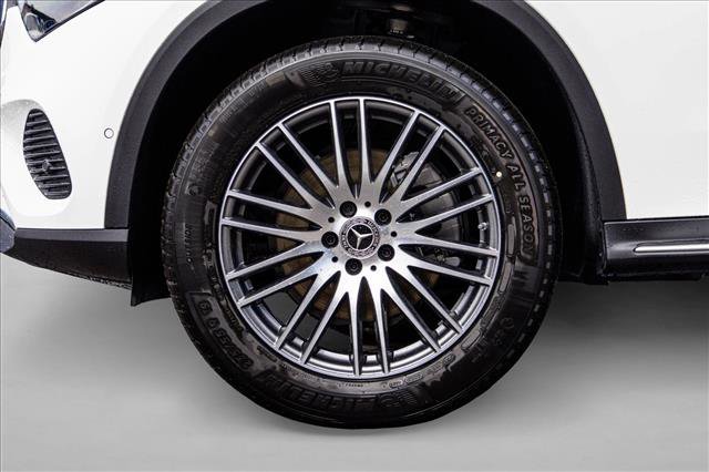 New 2026 Mercedes-Benz GLC 300 4MATIC image 9
