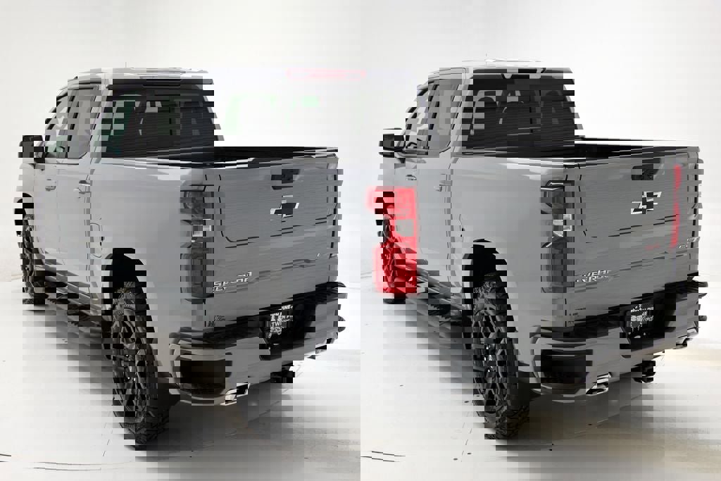 Used 2024 Chevrolet Silverado 1500 RST image 7