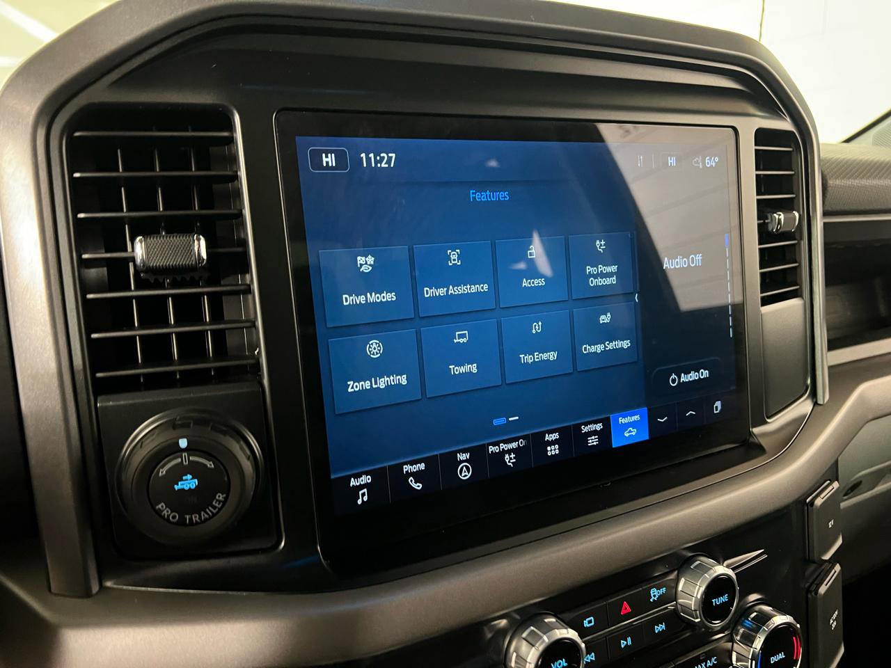 Used 2025 Ford F150 Lightning XLT image 23