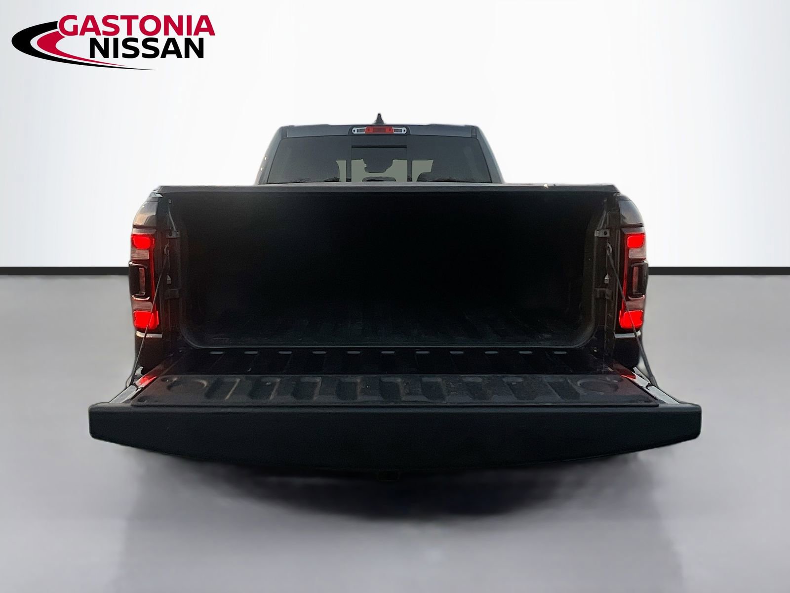 Used 2022 RAM 1500 Rebel image 33