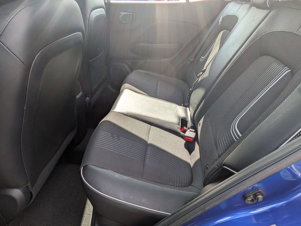Certified 2023 Hyundai Venue Limited FWD image 27