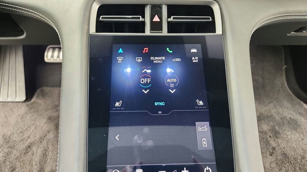 Used 2023 Porsche Taycan GTS image 25