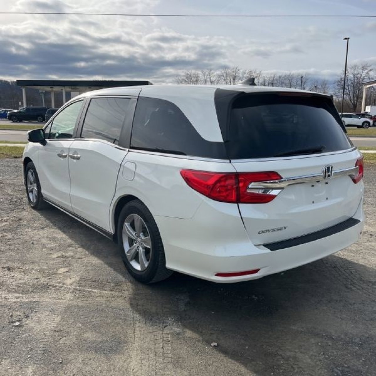 Used 2018 Honda Odyssey EX image 8