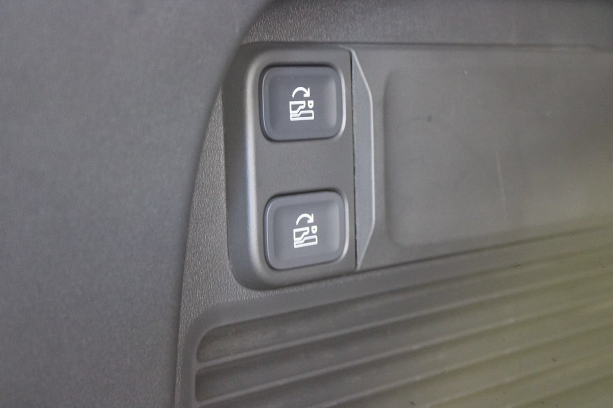 Used 2024 Rivian R1S Adventure Quad AWD/4WD image 37