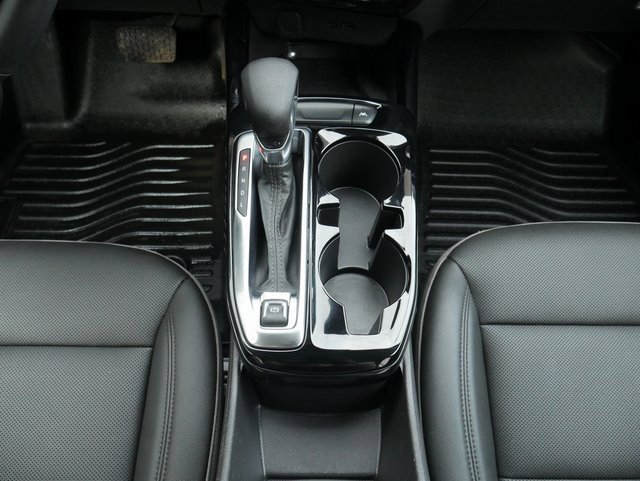 Used 2025 Chevrolet Trax ACTIV w/ Sunroof Package image 23