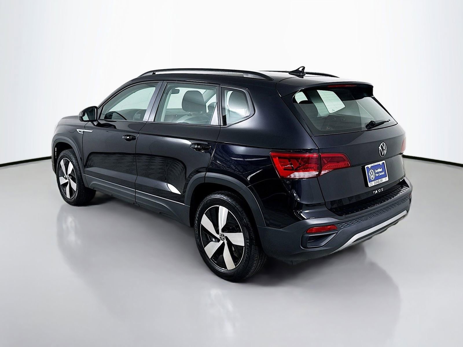 Certified 2024 Volkswagen Taos S AWD/4WD image 3