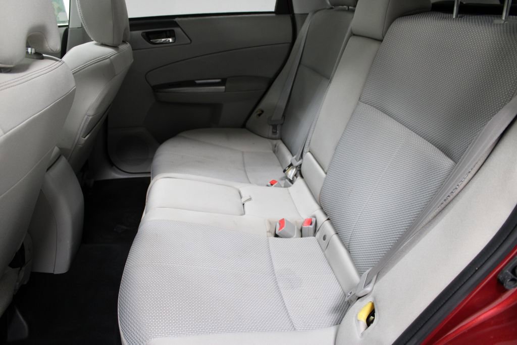 Used 2013 Subaru Forester 2.5X Premium w/ All-Weather Plus Pkg image 21