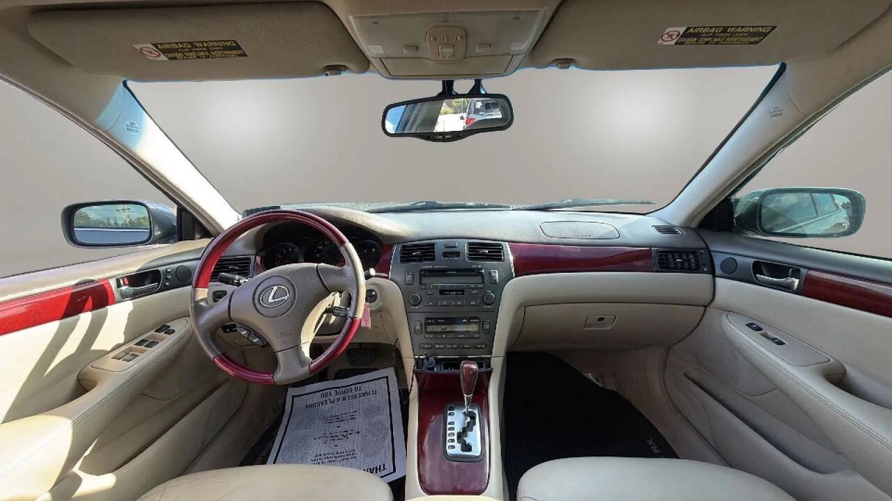 Used 2002 Lexus ES 330 FWD image 13