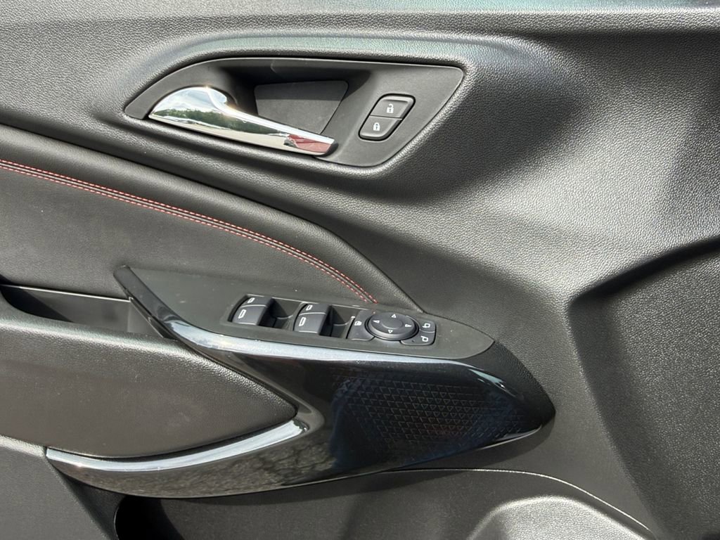 New 2026 Chevrolet Trax RS FWD image 11