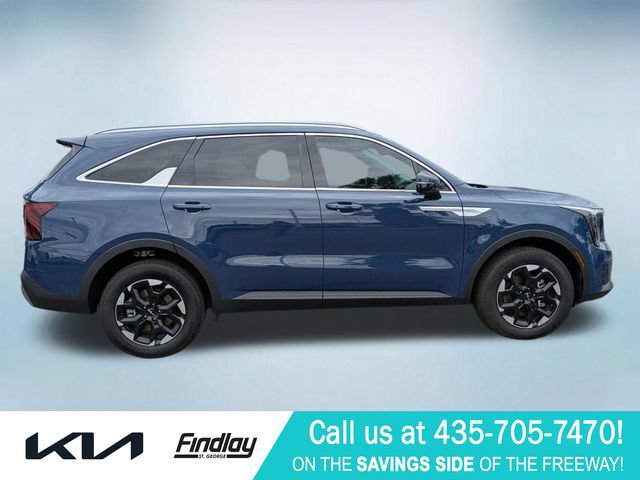 Certified 2025 Kia Sorento S w/ Panoramic Sunroof Package AWD/4WD image 8