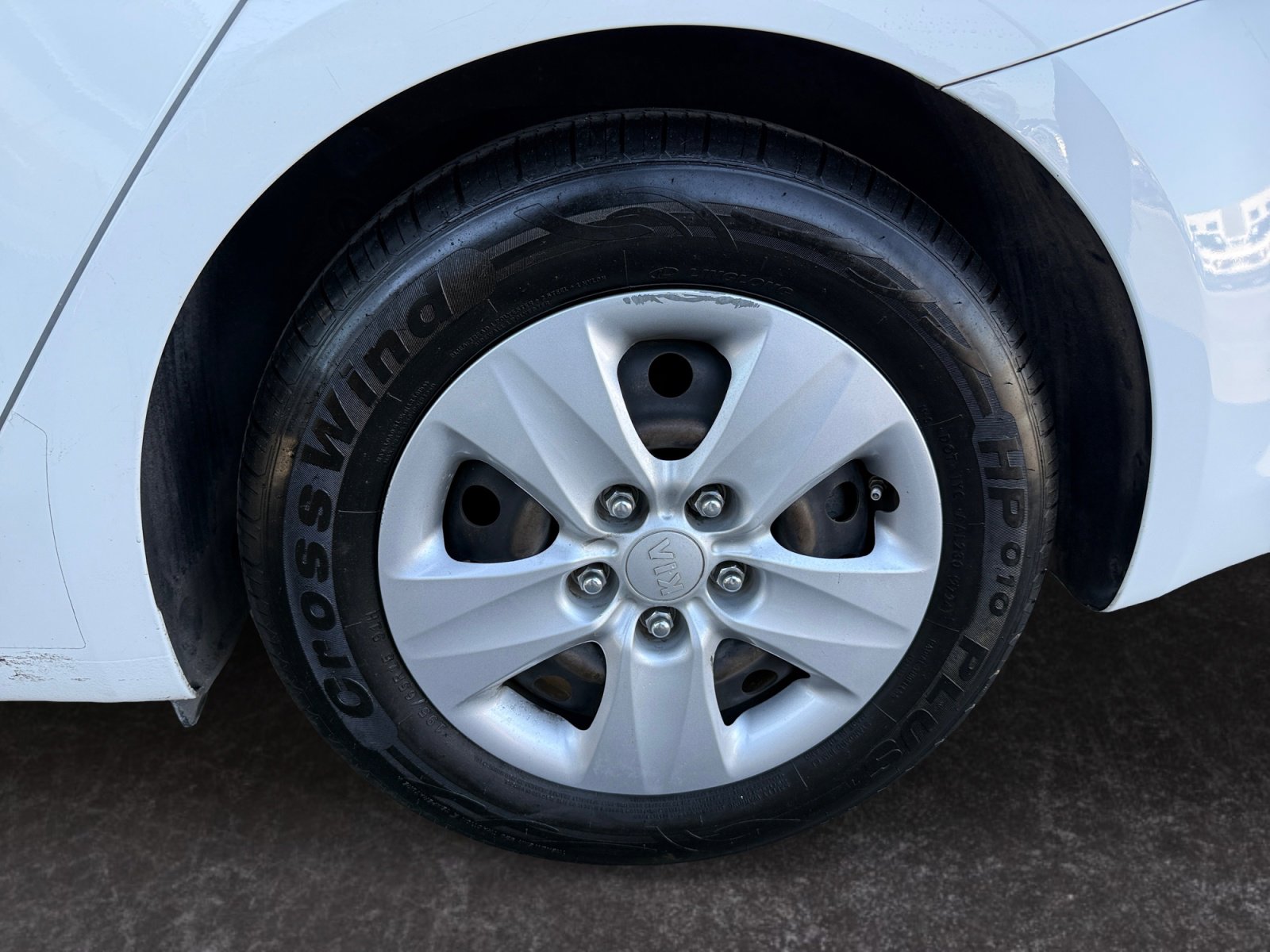 Used 2017 Kia Forte LX FWD image 12