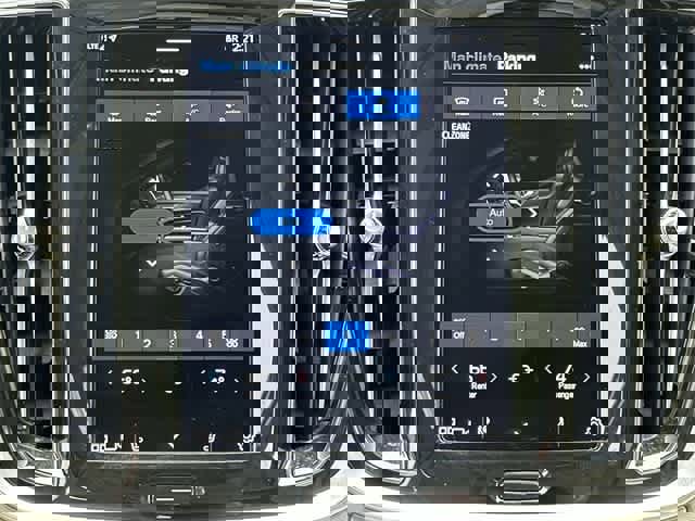 Used 2024 Volvo S60 B5 Plus image 16