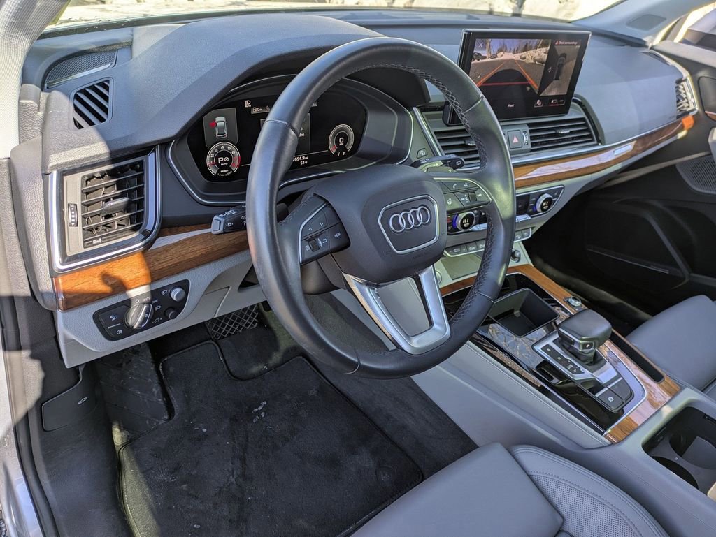 Used 2023 Audi Q5 2.0T Prestige image 9