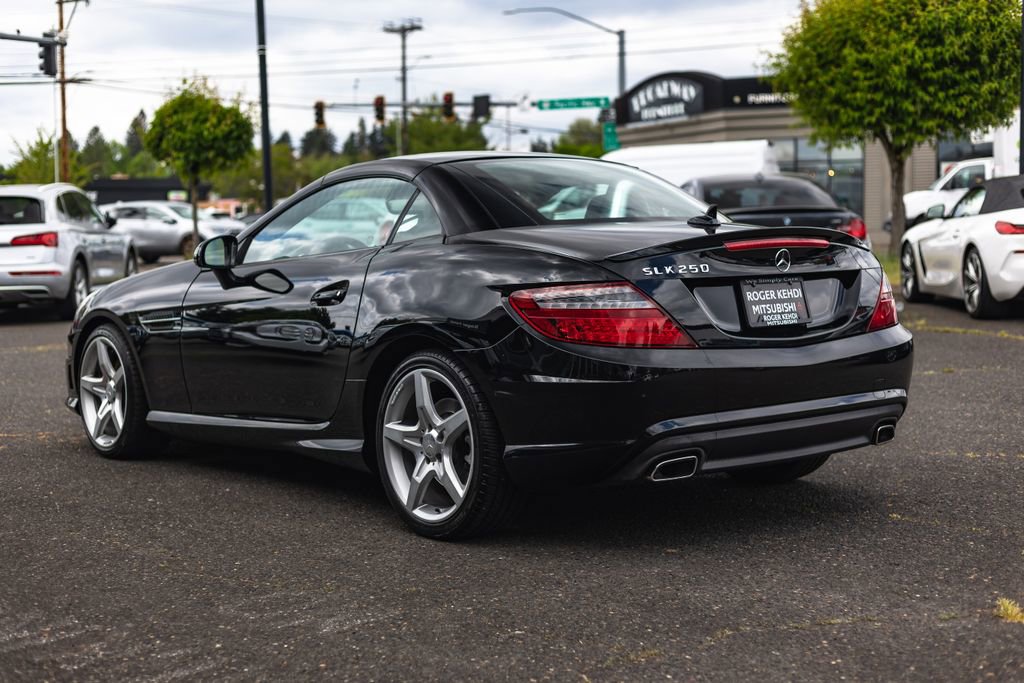 Used 2014 Mercedes-Benz SLK 250 w/ Sport Package image 9