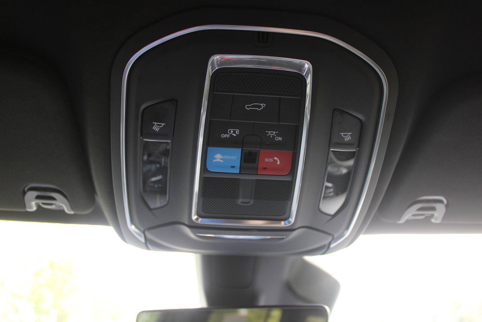 Used 2022 Jeep Wagoneer Series III w/ Rear Seat Video Group 1 image 55