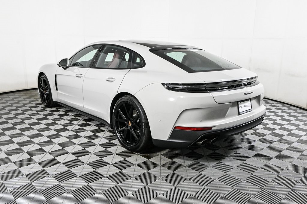 New 2025 Porsche Panamera RWD image 3