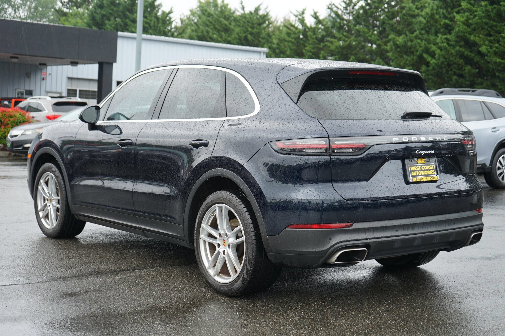 Used 2021 Porsche Cayenne AWD/4WD image 3