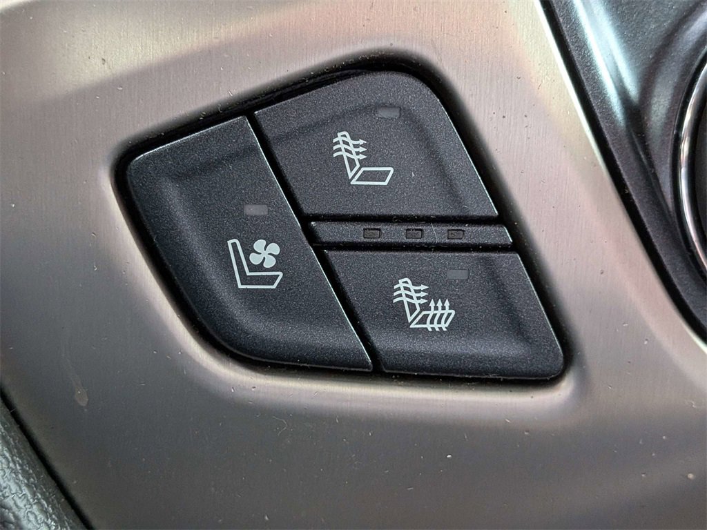 Used 2019 GMC Sierra 2500 Denali w/ Suspension Package, Off-Road image 24