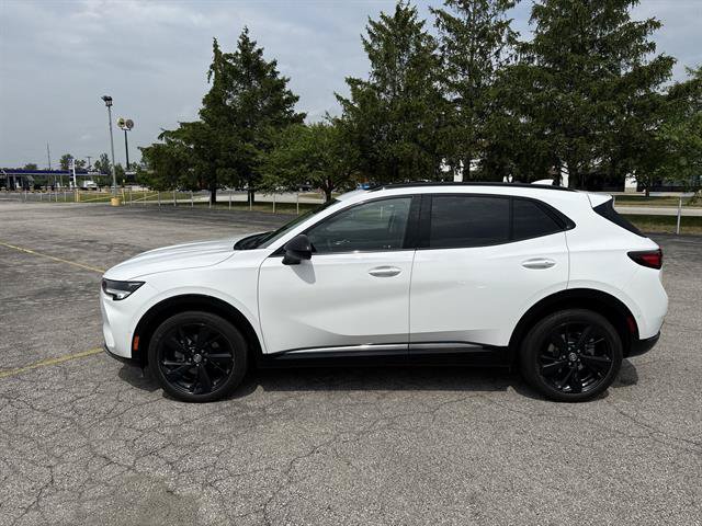 Certified 2022 Buick Envision Essence w/ Technology Package II FWD image 24