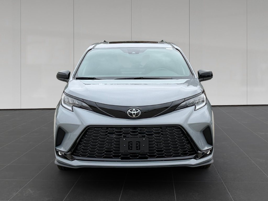 New 2026 Toyota Sienna XSE FWD image 9
