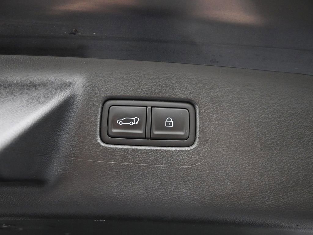 Used 2025 Hyundai Santa Fe SEL image 11