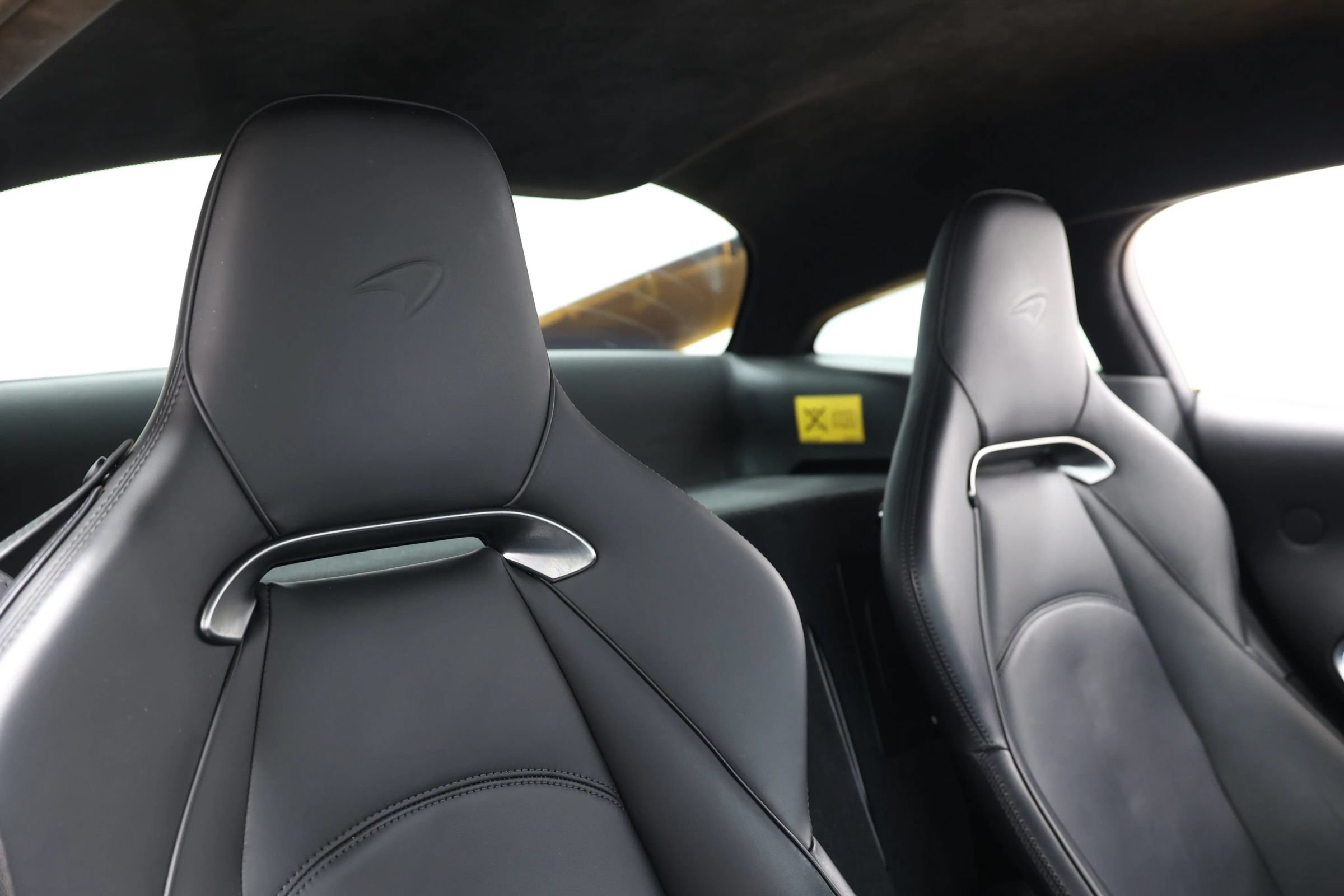 Used 2023 McLaren Artura RWD image 69