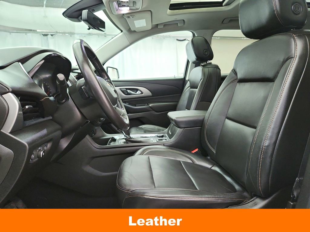 Used 2018 Chevrolet Traverse LT w/ LPO, 'HIT The Road' Package AWD/4WD image 11