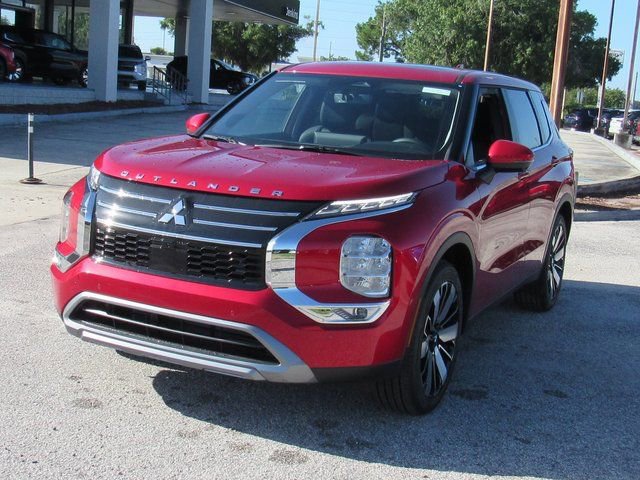 New 2025 Mitsubishi Outlander SE image 6