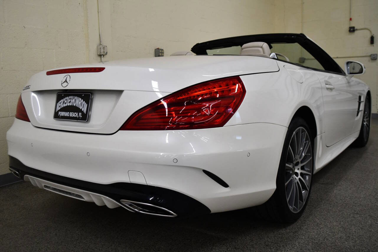Used 2017 Mercedes-Benz SL 550 SL 550 2dr Convertible image 8