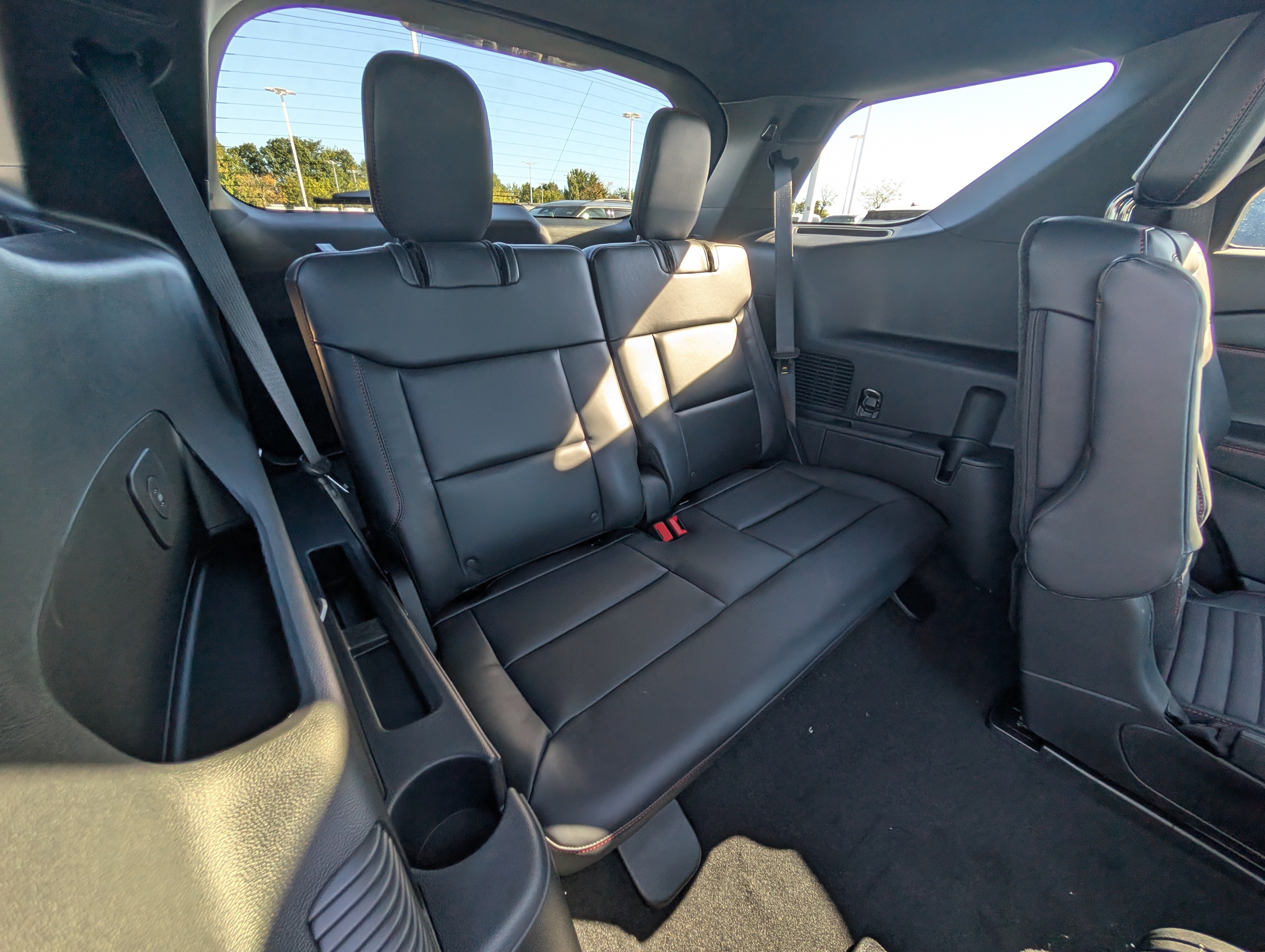 New 2027 Ford Explorer ST-Line w/ Premium Package AWD/4WD image 8