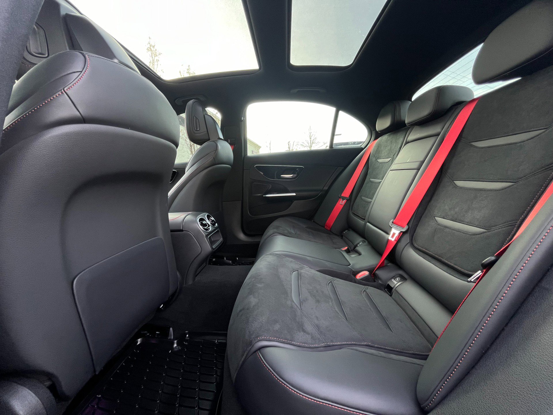 Used 2023 Mercedes-Benz C 43 AMG 4MATIC Sedan image 48