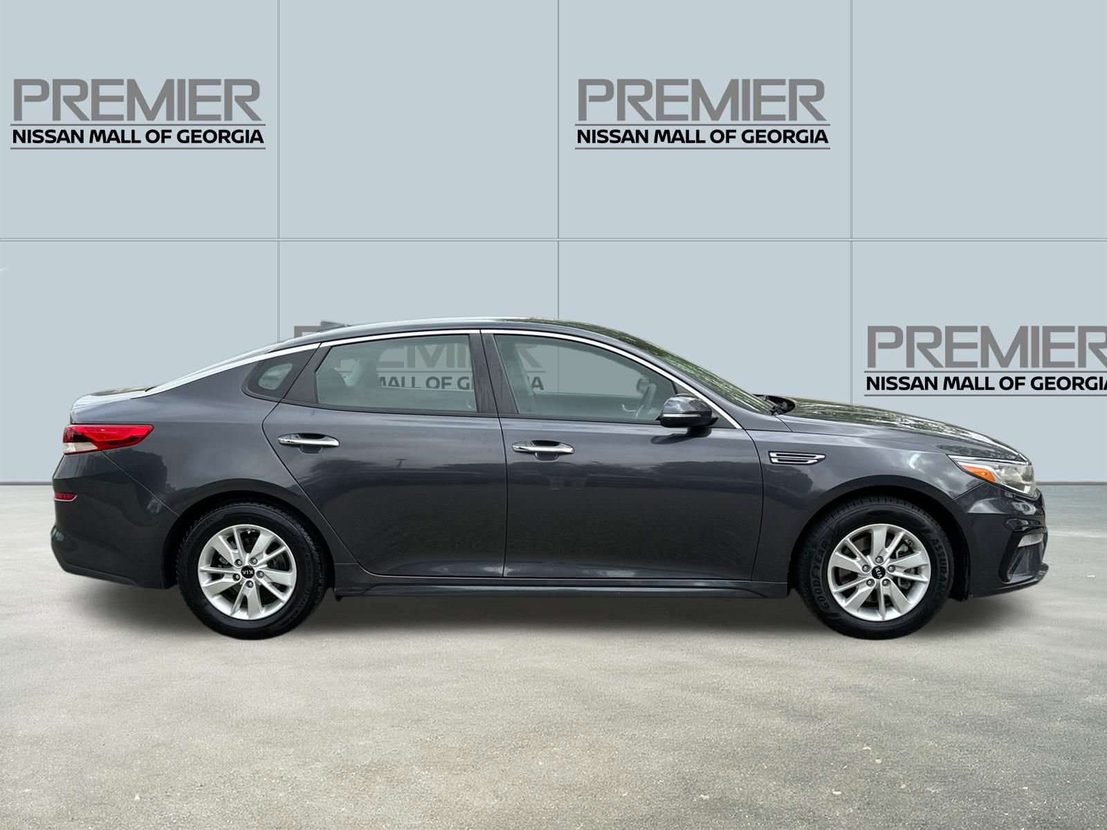Used 2019 Kia Optima LX image 4