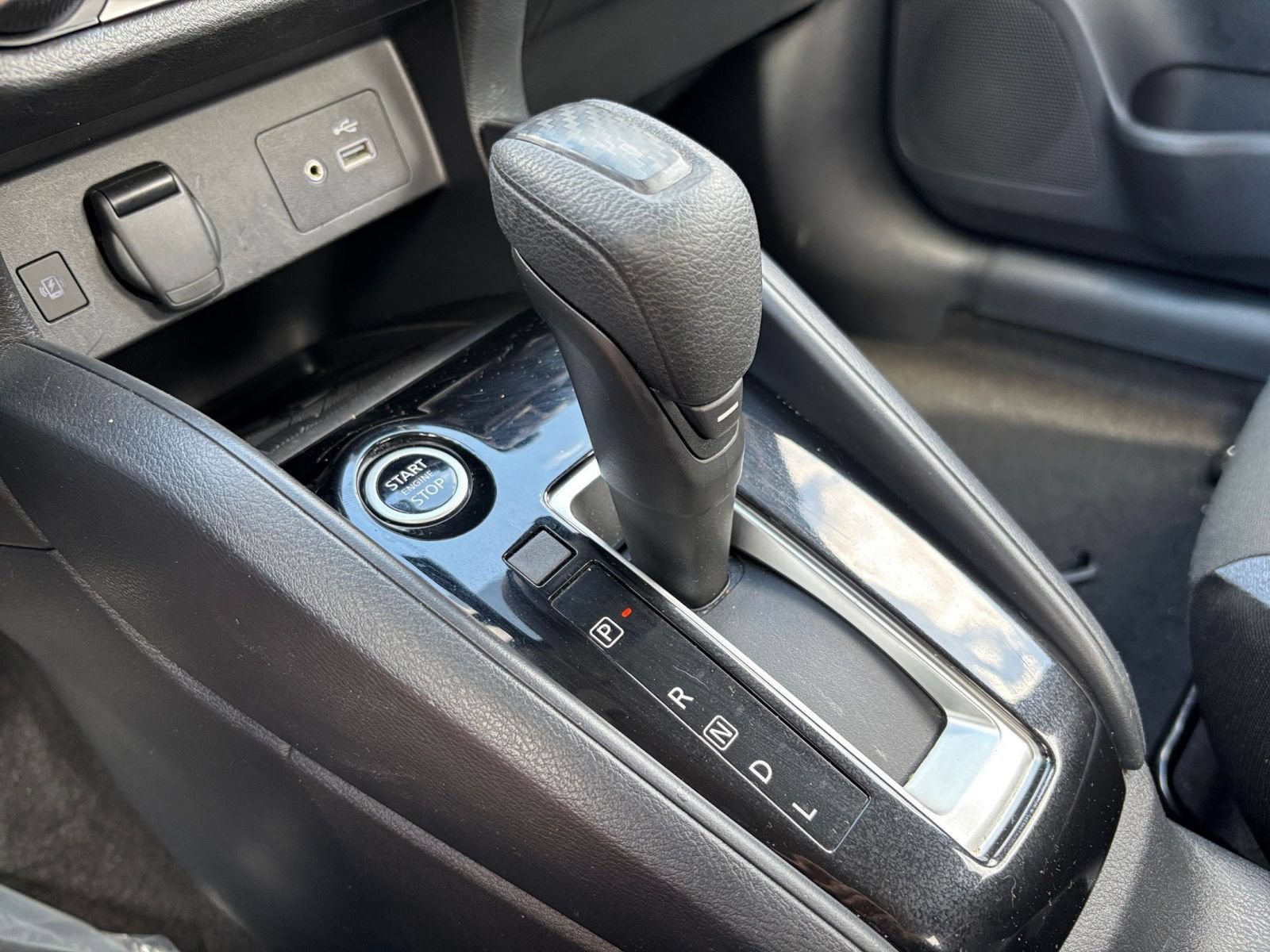 Used 2025 Nissan Versa SV FWD image 37
