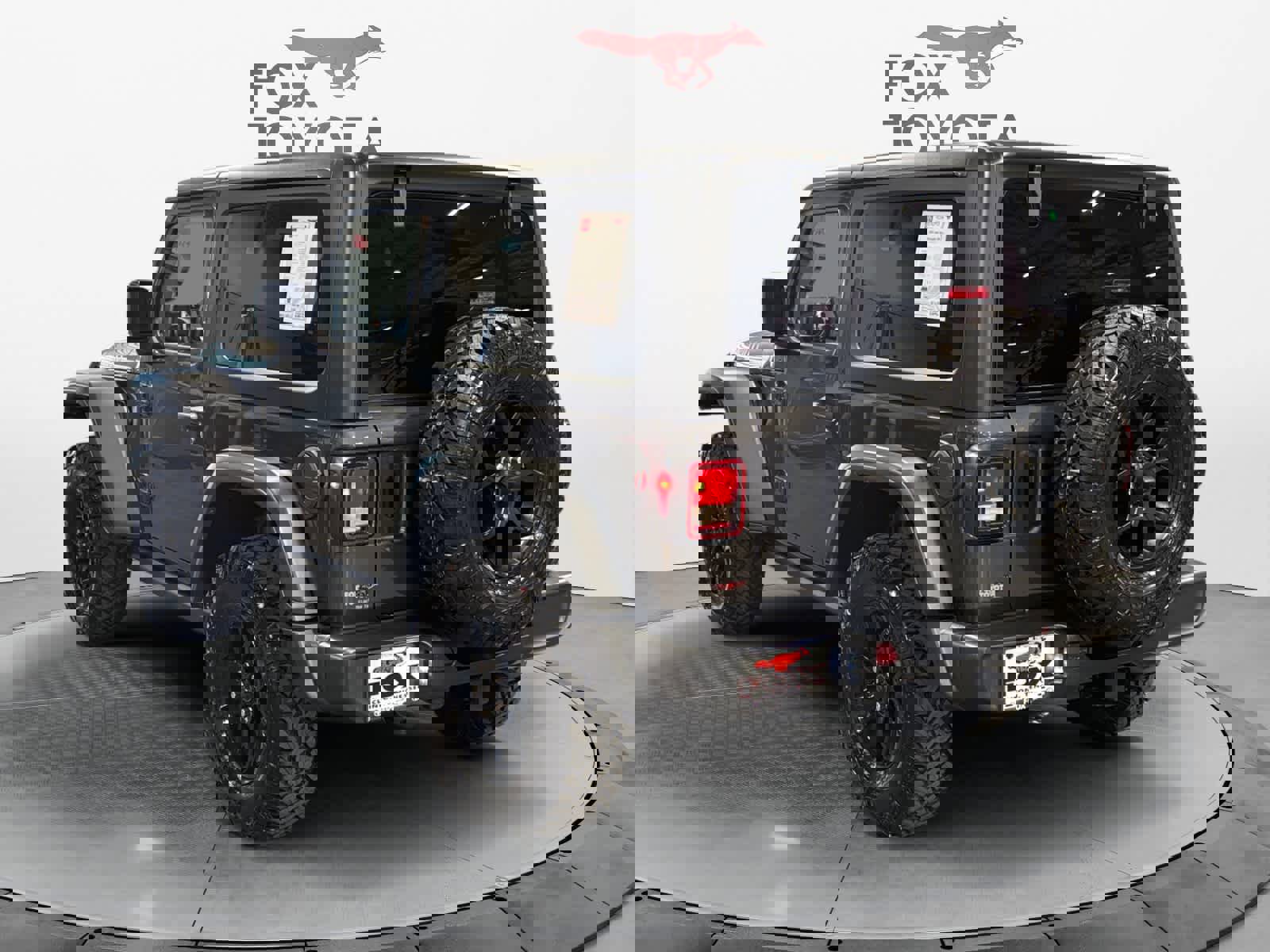 Used 2025 Jeep Wrangler Sport image 3