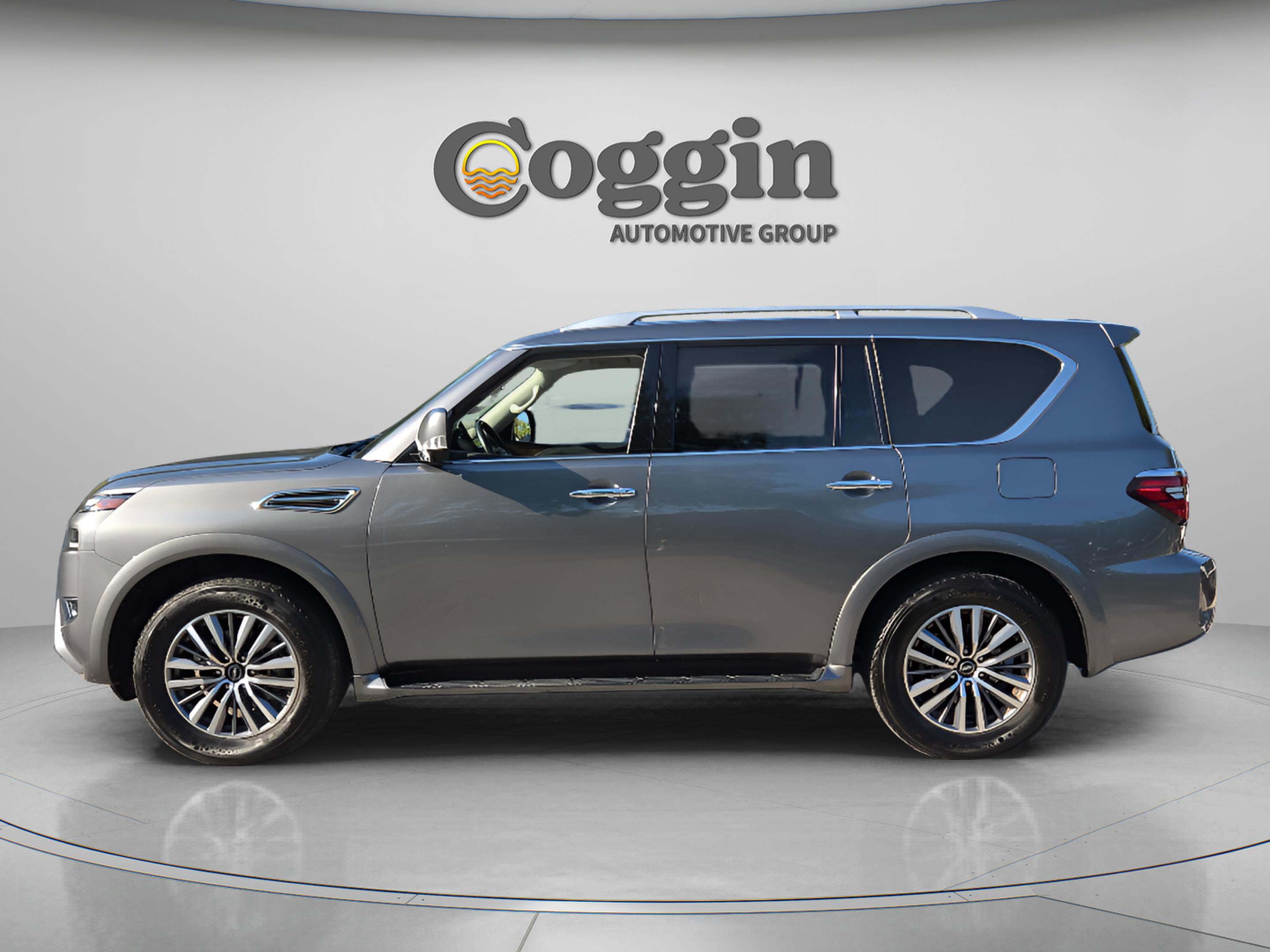Used 2024 Nissan Armada SL w/ Captain's Chairs Package RWD image 2