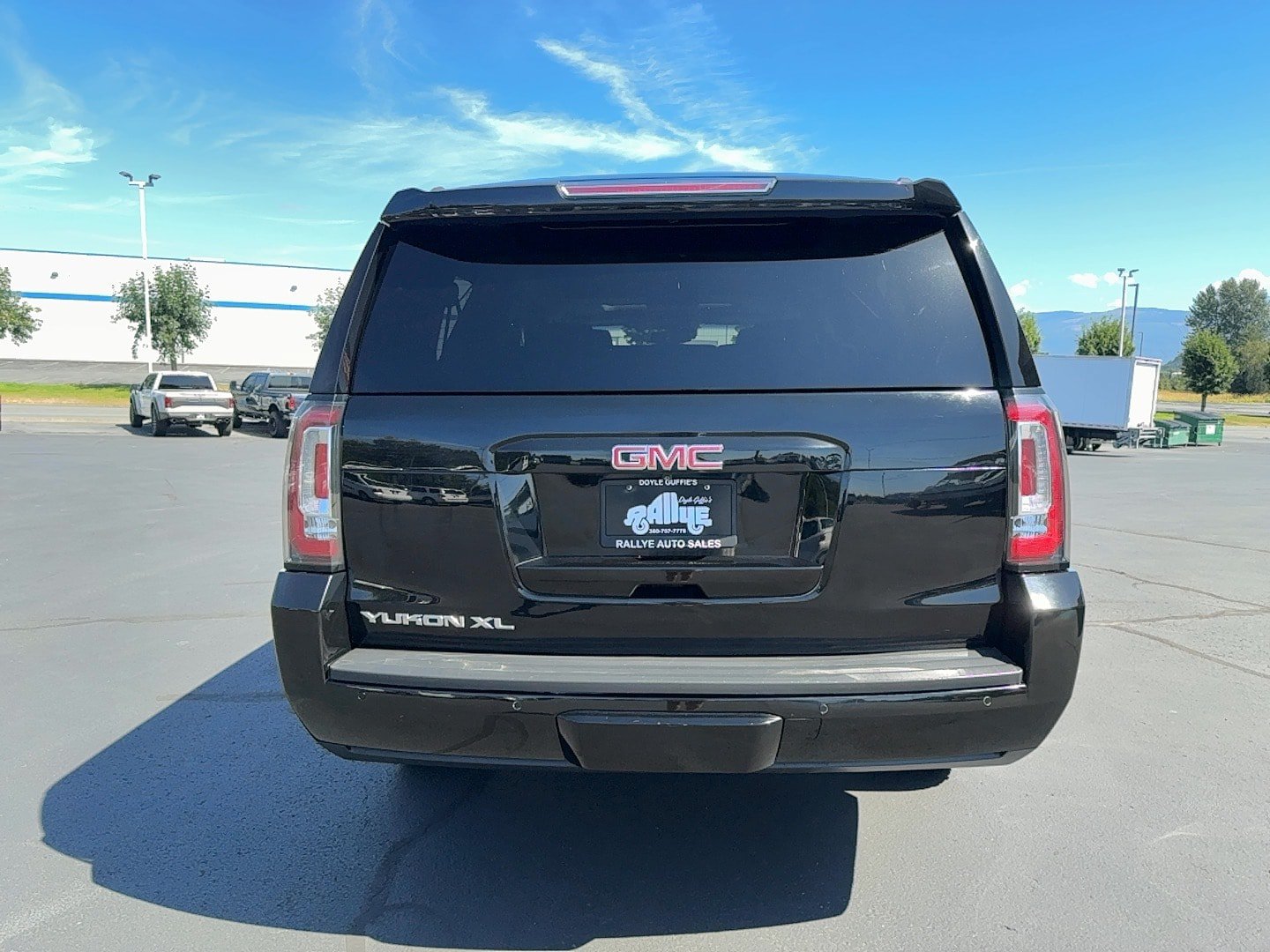Used 2018 GMC Yukon XL SLT AWD/4WD image 7
