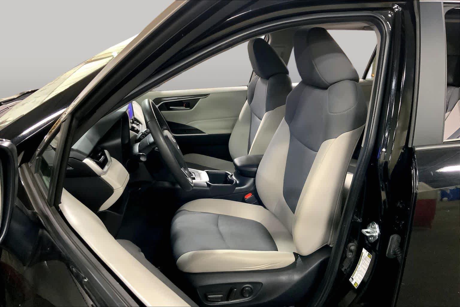 Certified 2024 Toyota RAV4 XLE w/ Convenience Package AWD/4WD image 8