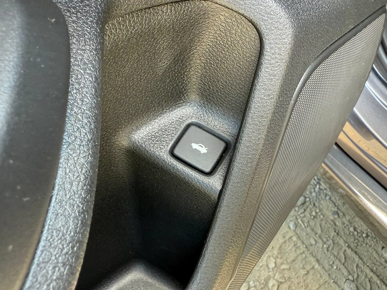 Used 2019 Honda Insight Touring image 15