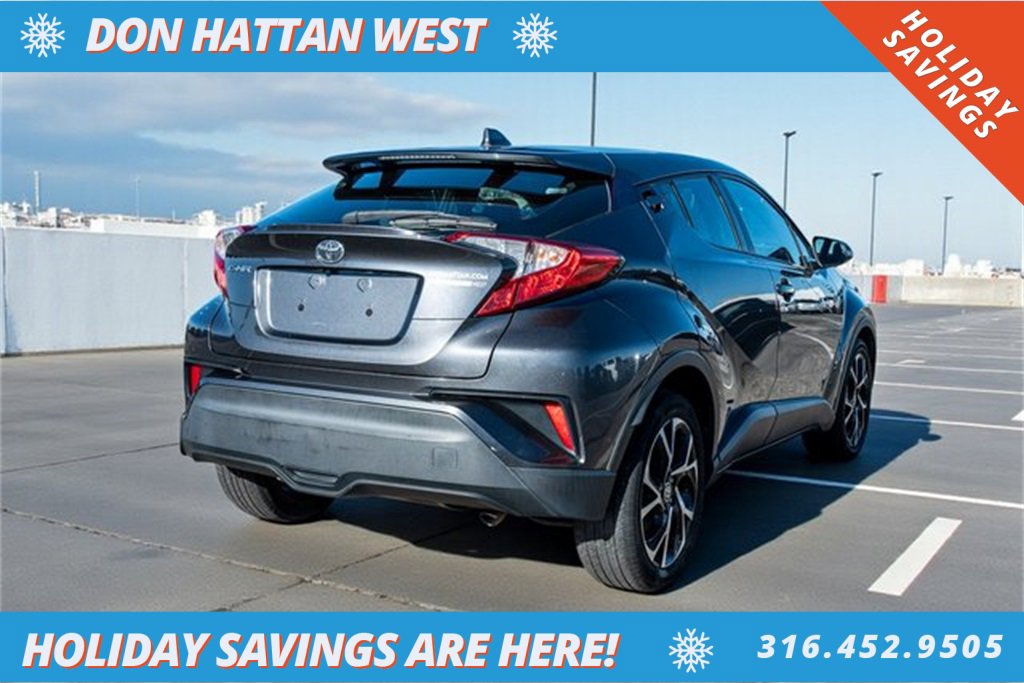 Used 2021 Toyota C-HR XLE image 32