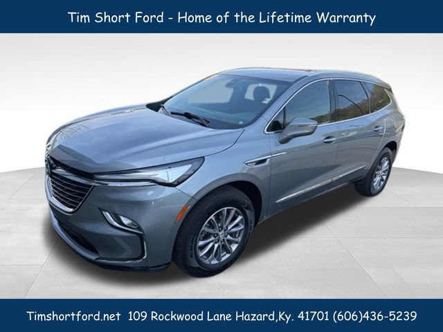 Used 2023 Buick Enclave Essence AWD/4WD image 2