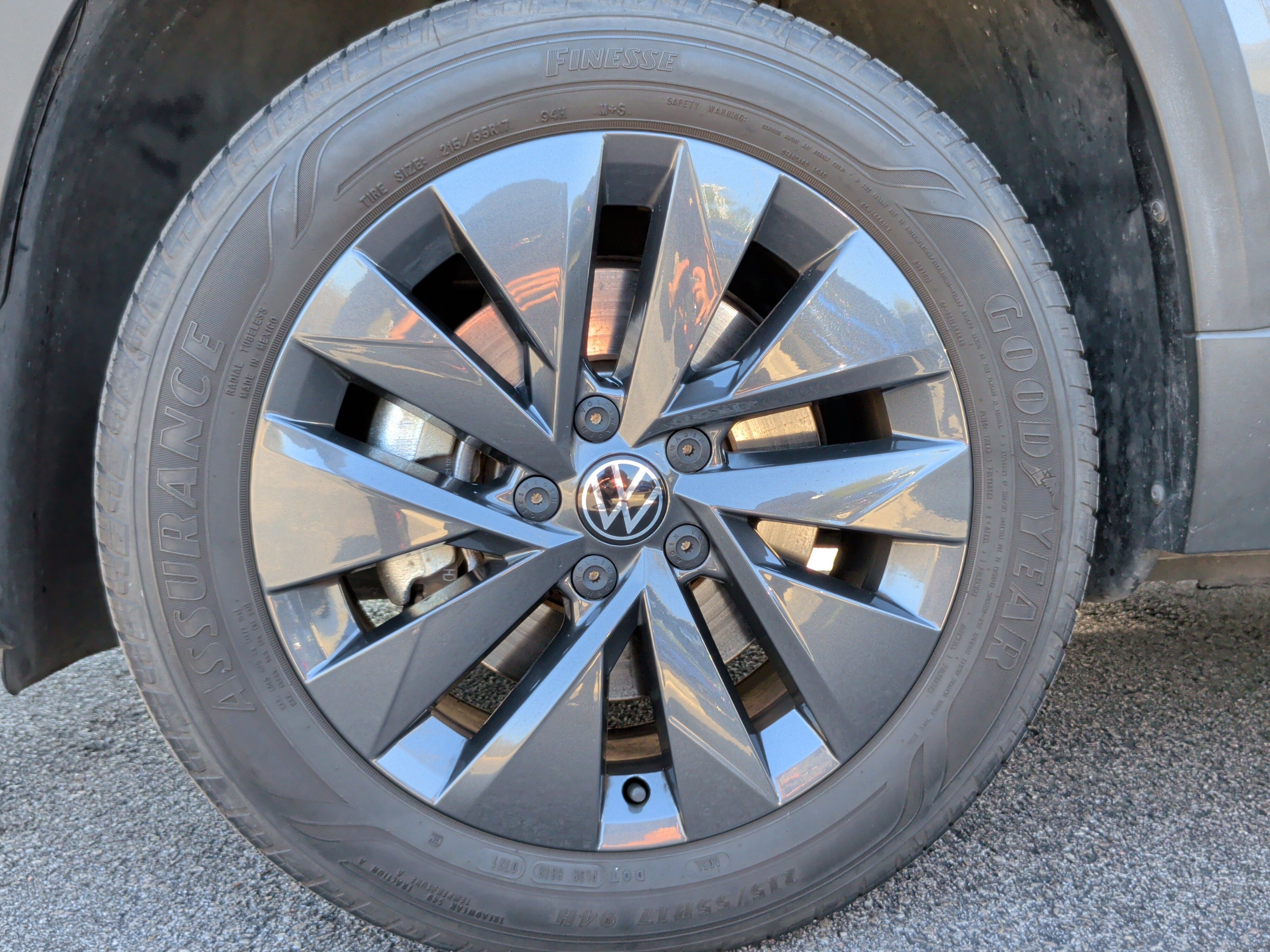 Used 2022 Volkswagen Taos S w/ IQ Drive S Package image 13